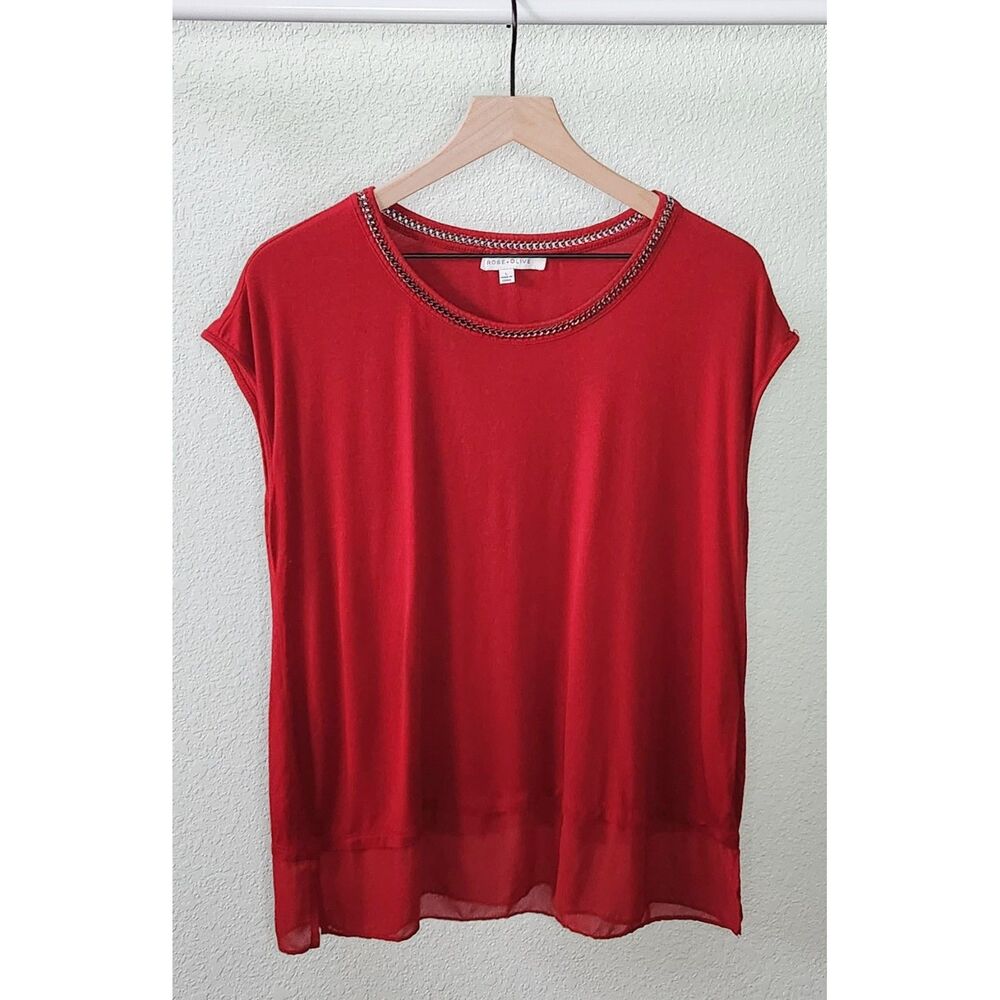 Red chain detailed blouse